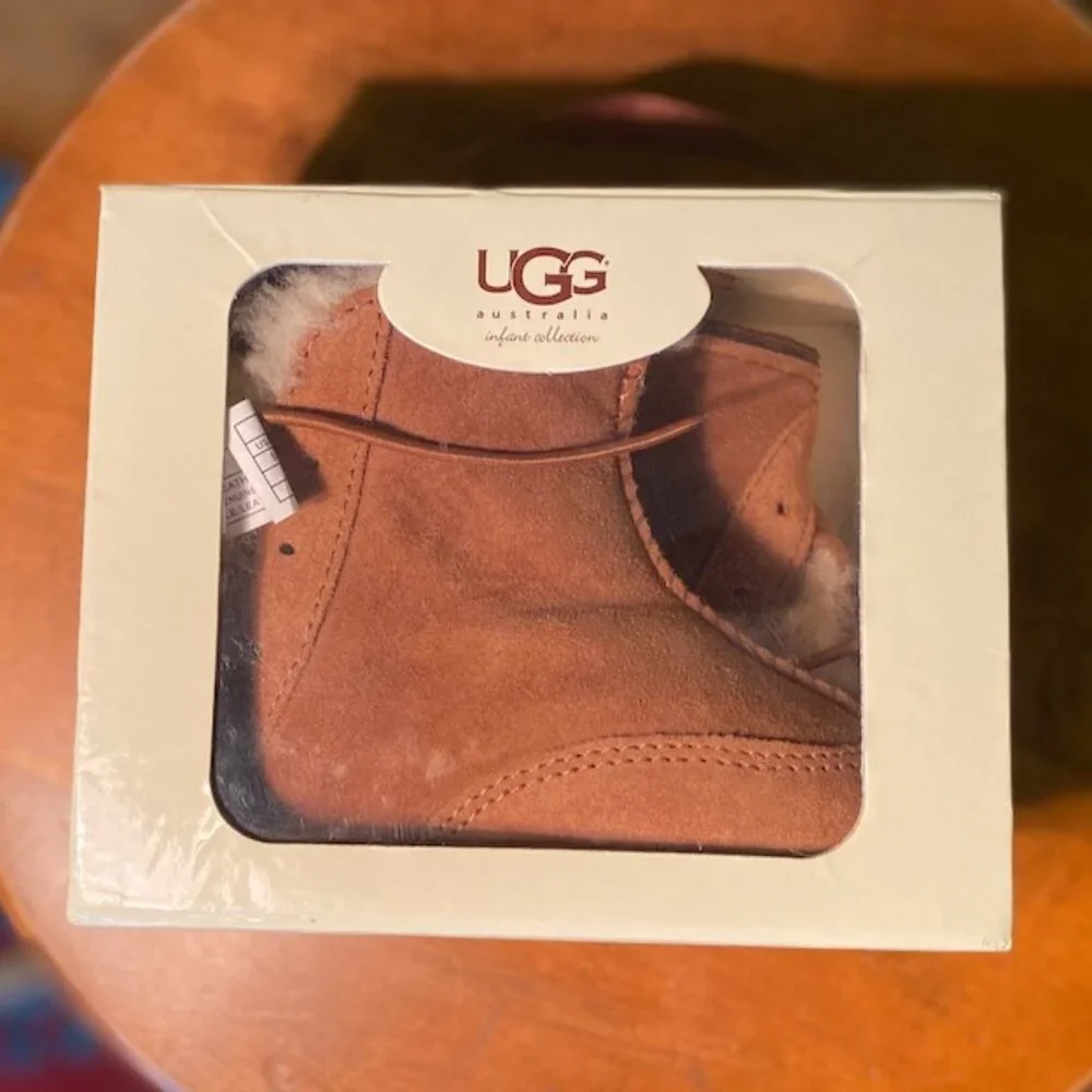 UGG Infant B00 Boots, Chestnut, Size Small